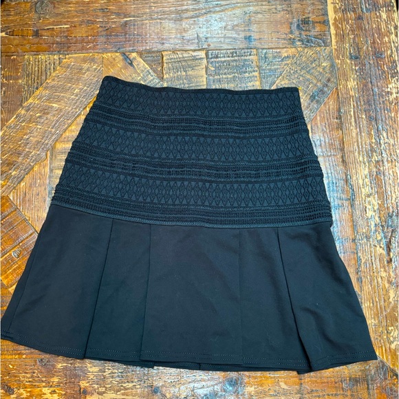 Bebe mini skirt fit and flare black with corset detail on top. Size 2 - Picture 1 of 5